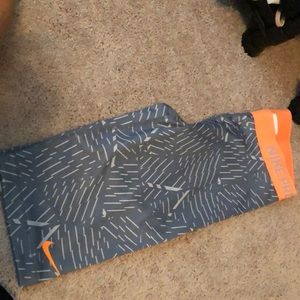 Knee length workout pants